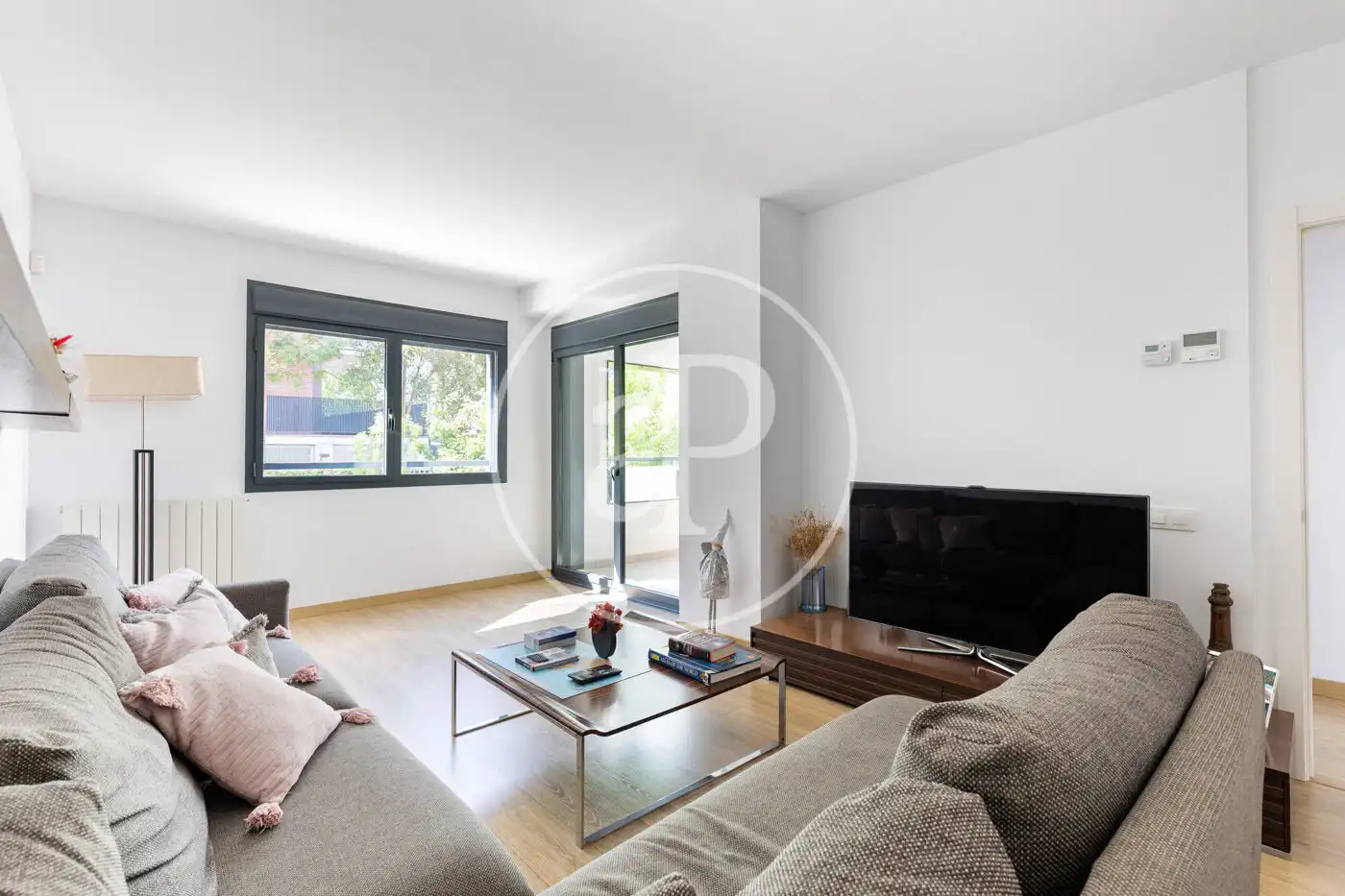 Sala d'estar de Pis en venda en Sant Cugat del Vallès amb Aire condicionat, Calefacció i Terrassa