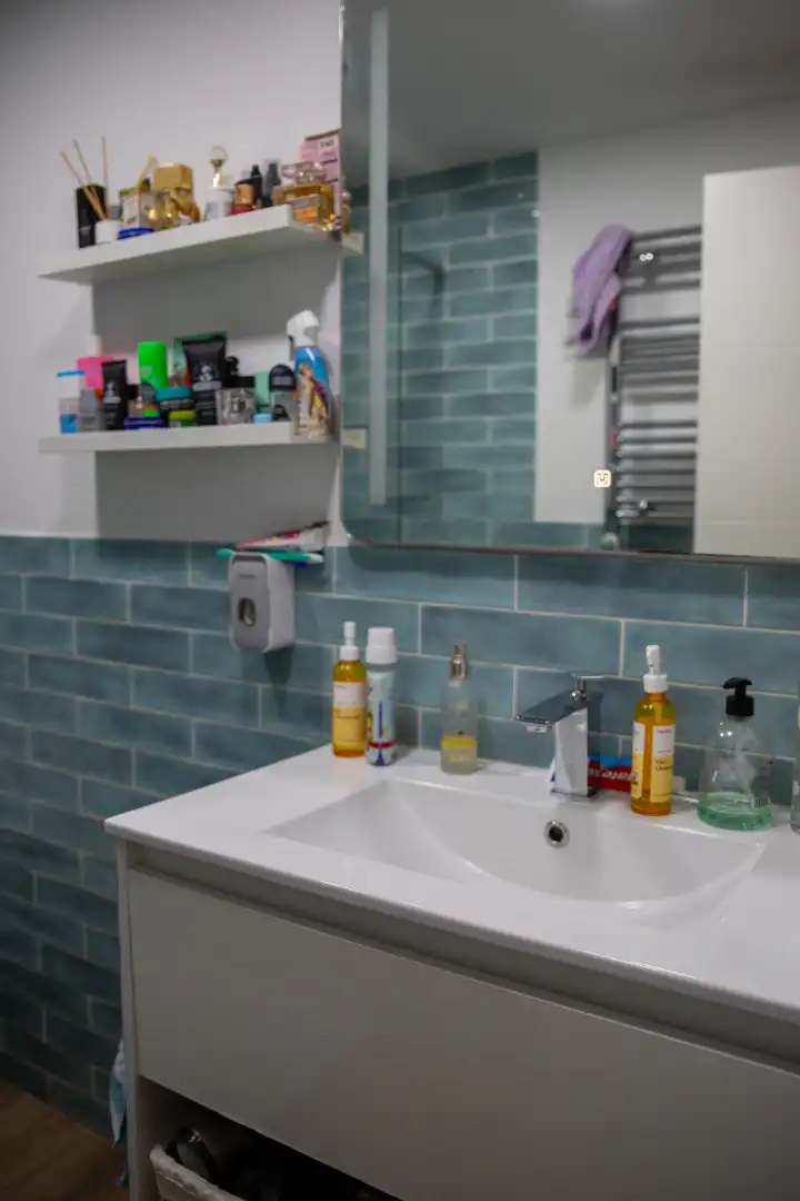 Bathroom of Flat for sale in Getafe  with Air Conditioner, Heating and Balcony