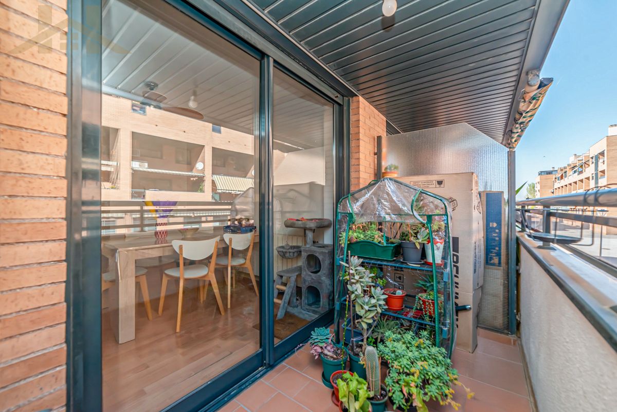 Terrassa de Pis en venda en Pinto amb Parquet, Terrassa i Forn