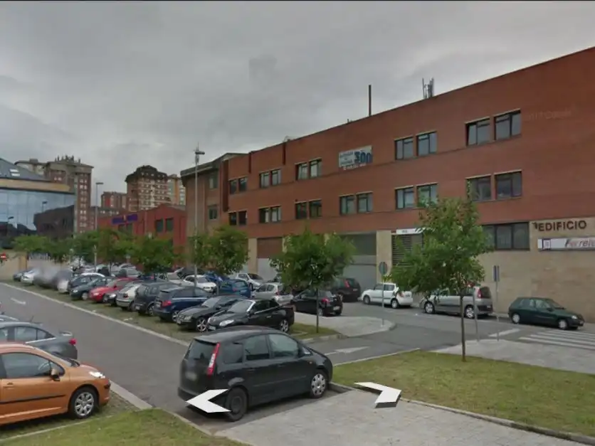 Vista exterior de Local en venta en Santander con Parquet, Amueblado y Alarma