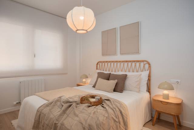 Piso en Venta en Carrer del Pla de Salt en Barri dels Escriptors