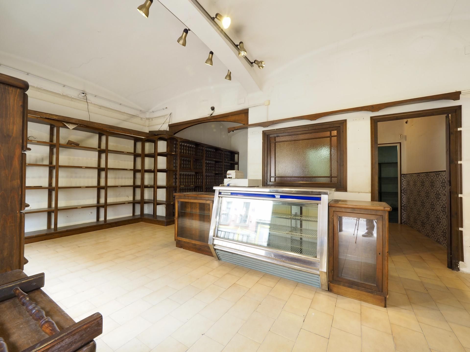 Premises to rent in  PUJADA AL CASTELL, Centre, Figueres