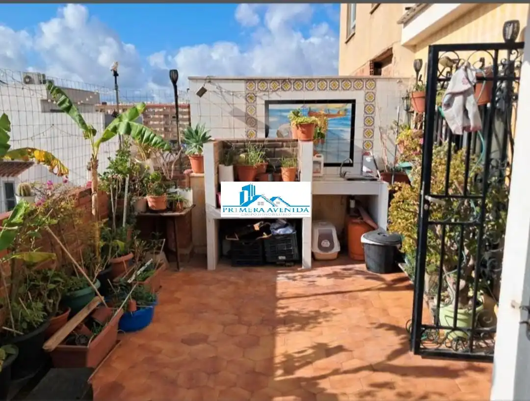 Terrassa de Pis en venda en Catarroja amb Moblat, Forn i Balcó