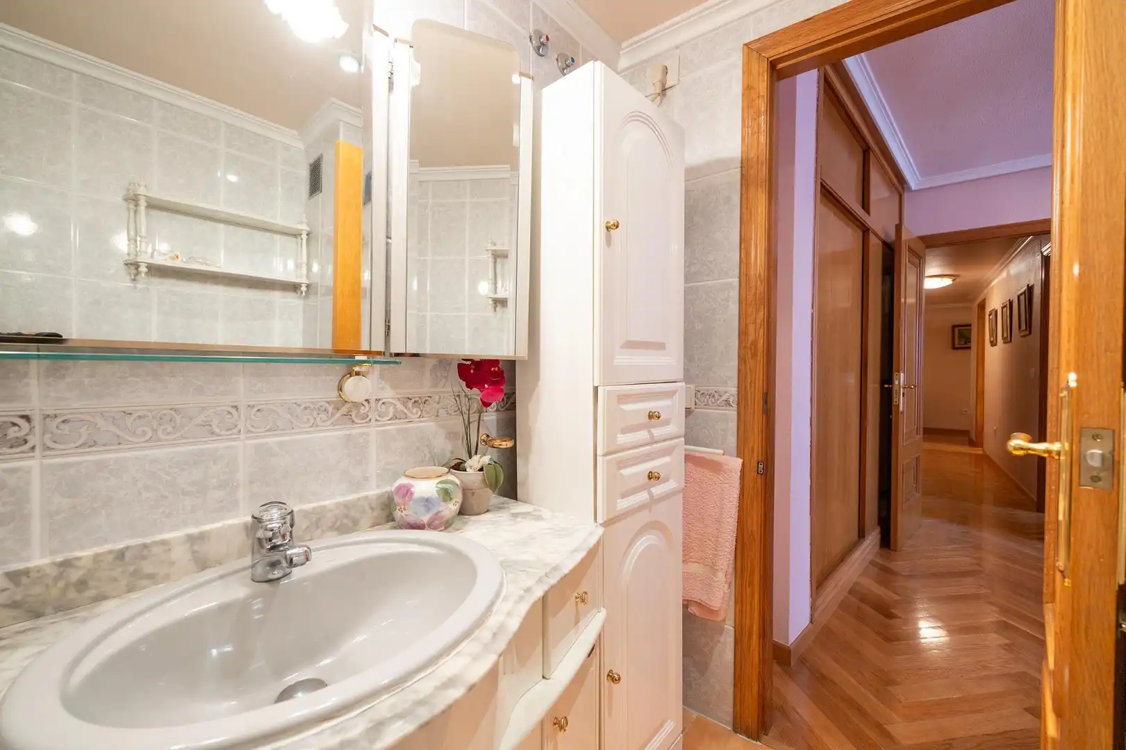 Flat for sale in Calle SAN VICENTE, Mercado