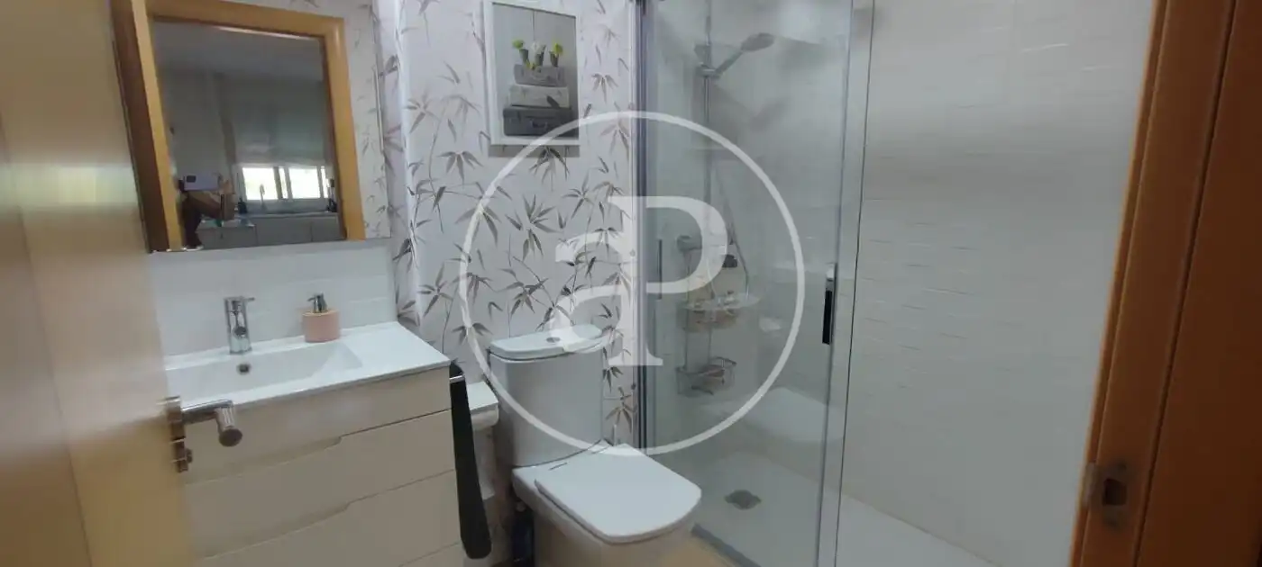 Piso de alquiler en Av. Matisse, Oliva Nova