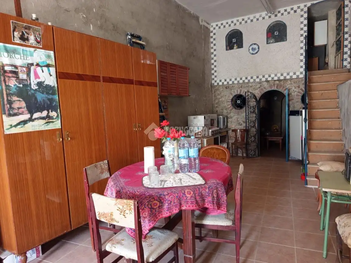 Business premises for sale in Horche