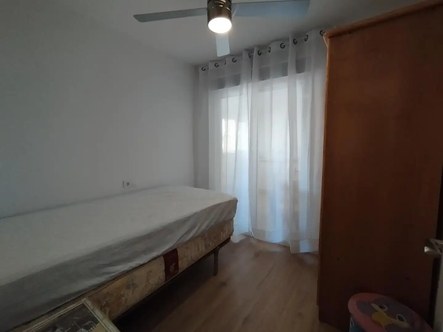 Habitación de Piso de alquiler en Águilas con Aire acondicionado, Amueblado y Balcón