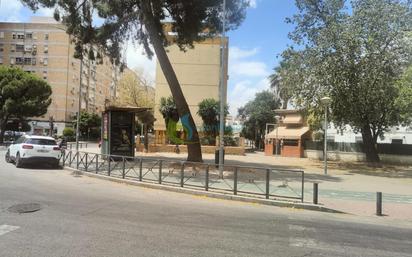 Vista exterior de Casa o xalet en venda en  Sevilla Capital