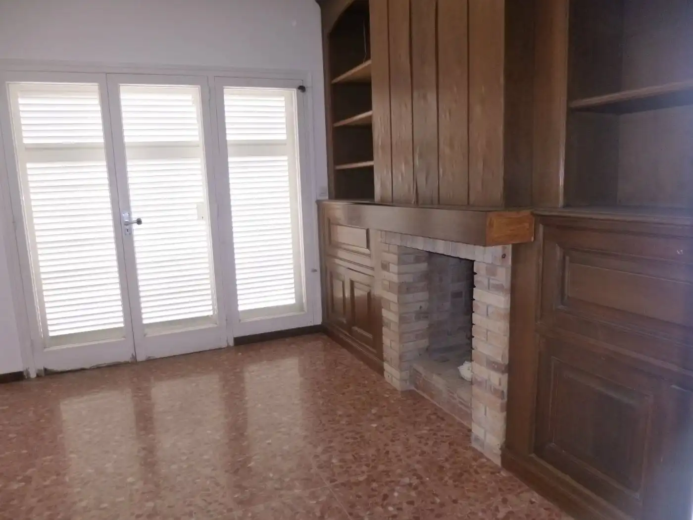 Sala d'estar de Casa adosada en venda en Sant Just Desvern amb Calefacció i Terrassa