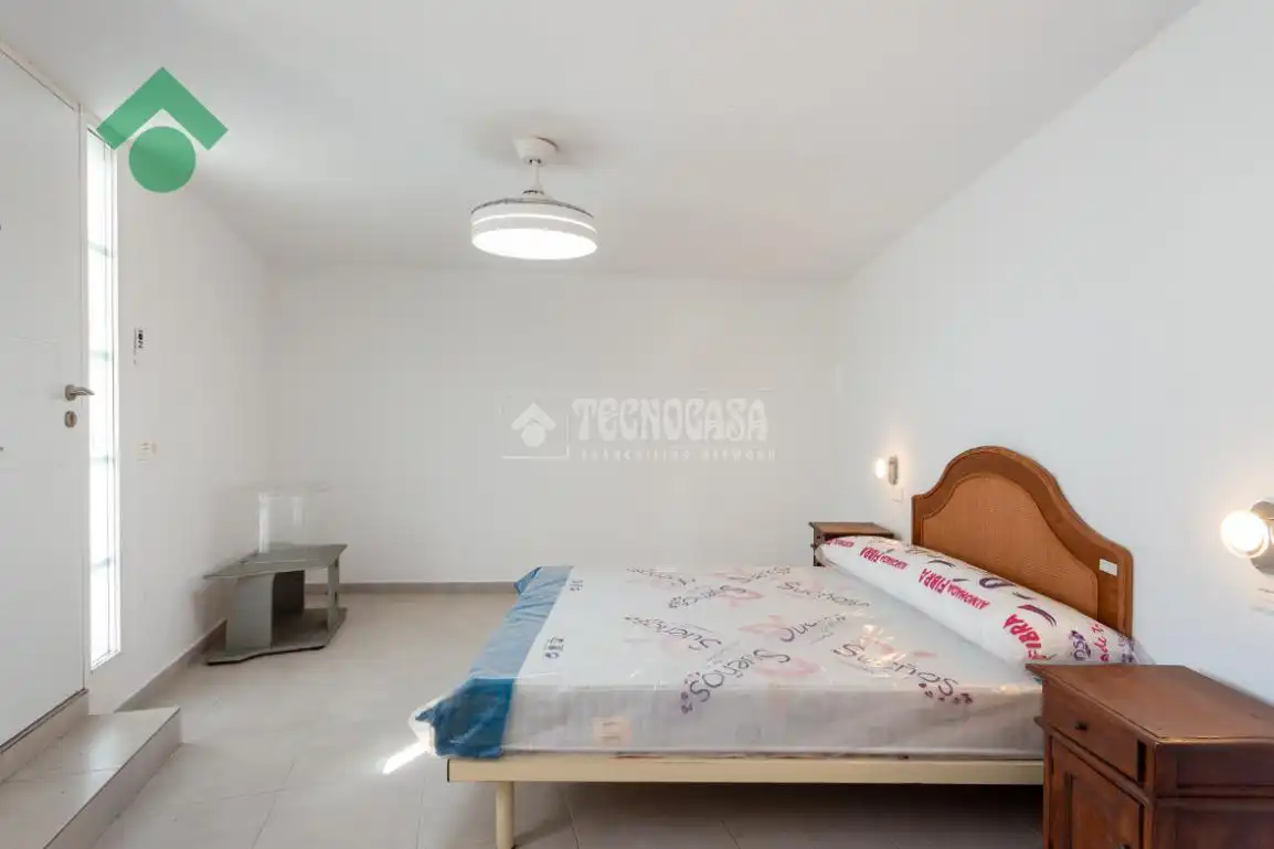 Bedroom of Detached homes for sale in Almuñécar  with Furnished