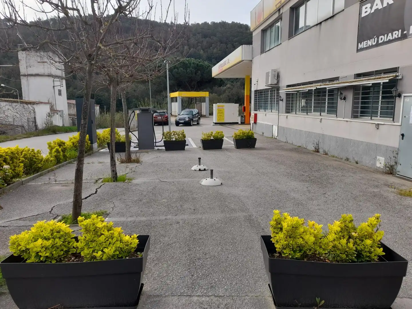 Parkplatz von Geschaftsraum zur Miete in Dosrius mit Klimaanlage