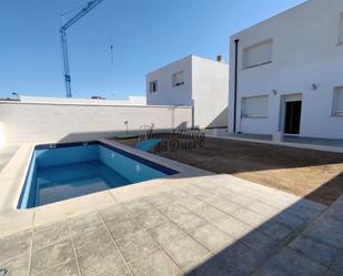 Piscina de Casa adosada en venda en Zamora Capital  amb Calefacció, Terrassa i Traster