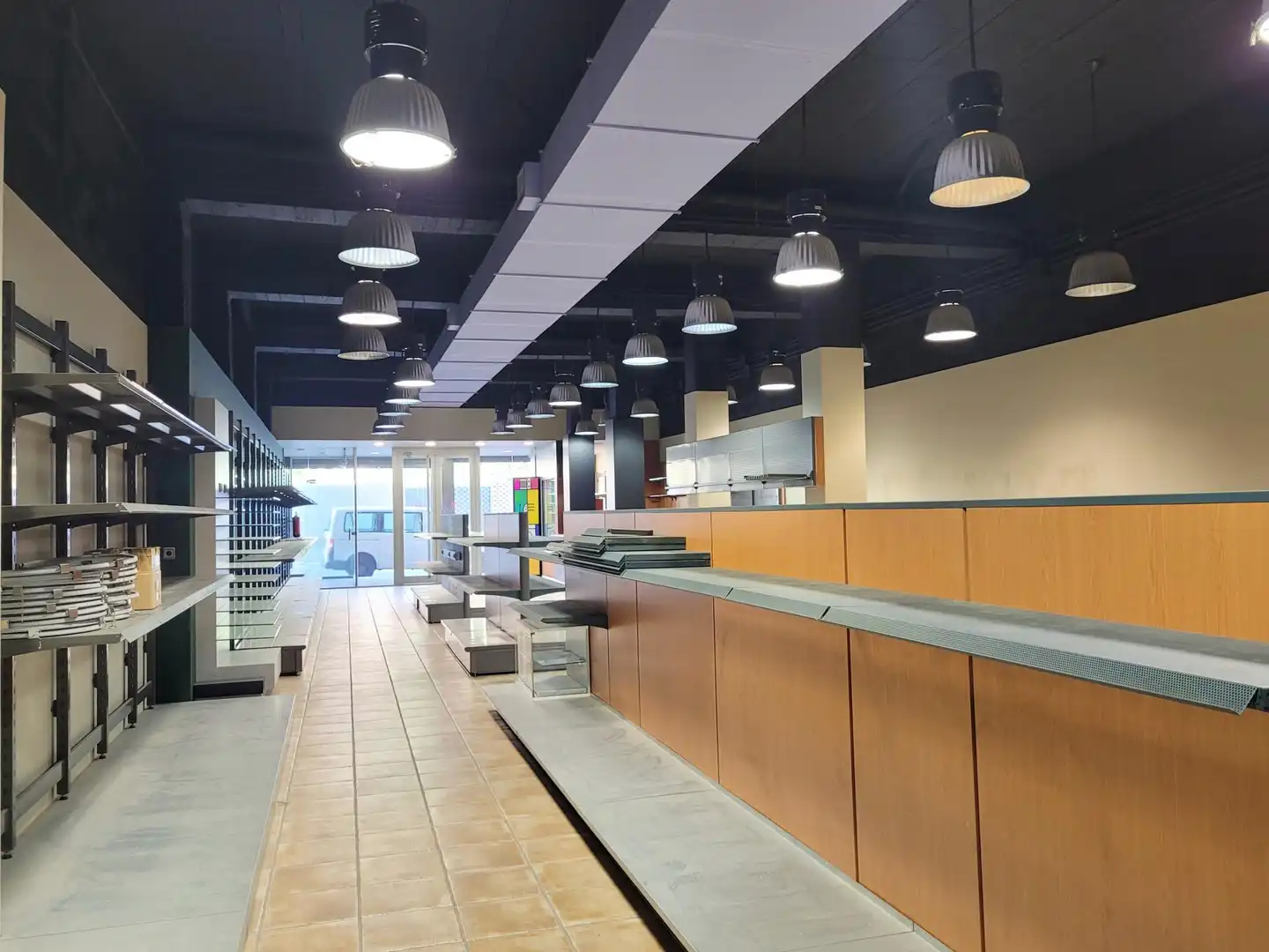 Business premises to rent in de Ferran Puig, imagen 2