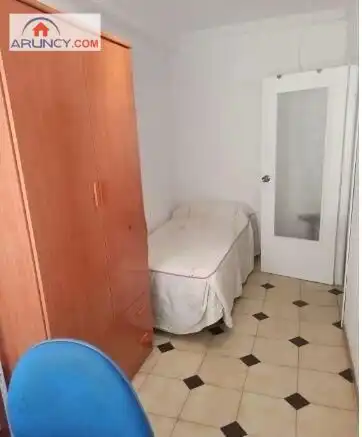 Habitación de Piso de alquiler en Sevilla con Aire acondicionado, Calefacción y Amueblado