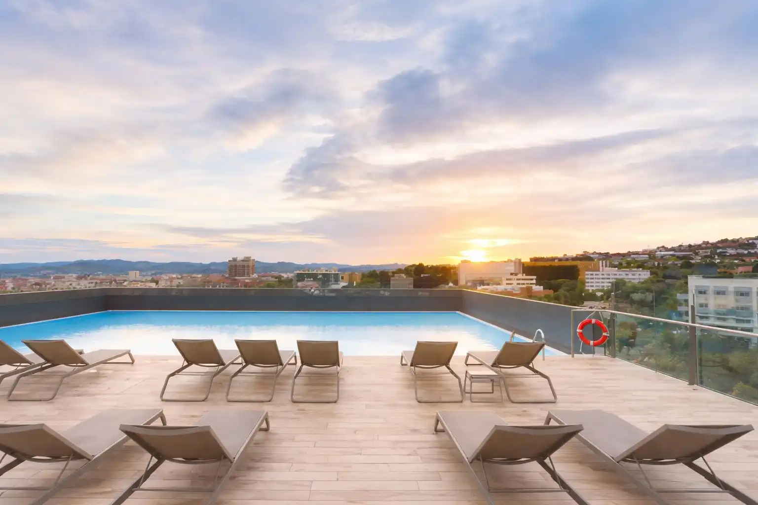 Terrasse von Wohnung zur Miete in Esplugues de Llobregat mit Klimaanlage, Privatgarten und Terrasse