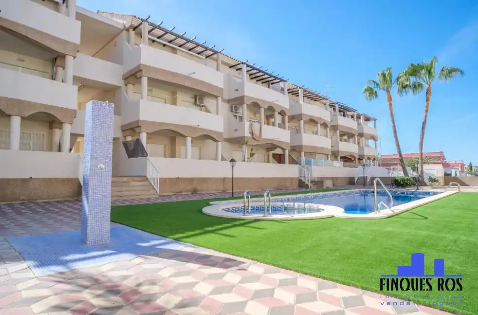 Vista exterior de Apartament en venda en Vinaròs amb Aire condicionat, Terrassa i Moblat