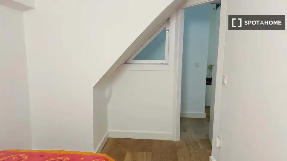 Bedroom of Flat for rent in L'Hospitalet de Llobregat  with Air Conditioner, Heating and Furnished