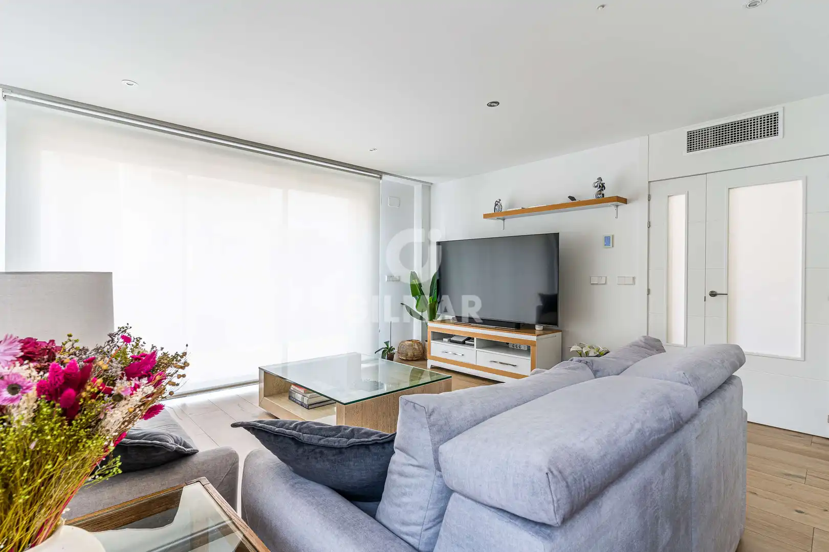 Wohnzimmer von Einfamilien-Reihenhaus zum Verkauf in Madrid mit Heizung, Privatgarten und Schwimmbad