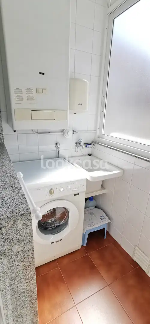 Baño de Ático en venta en Sanxenxo con Calefacción, Terraza y Trastero