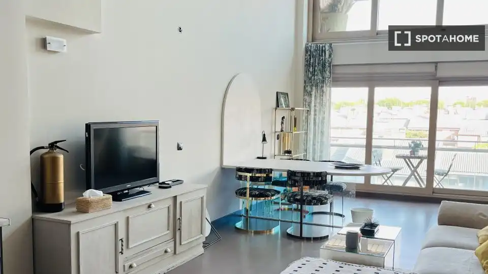 Wohnzimmer von Wohnung zur Miete in Madrid mit Klimaanlage, Heizung und Möbliert