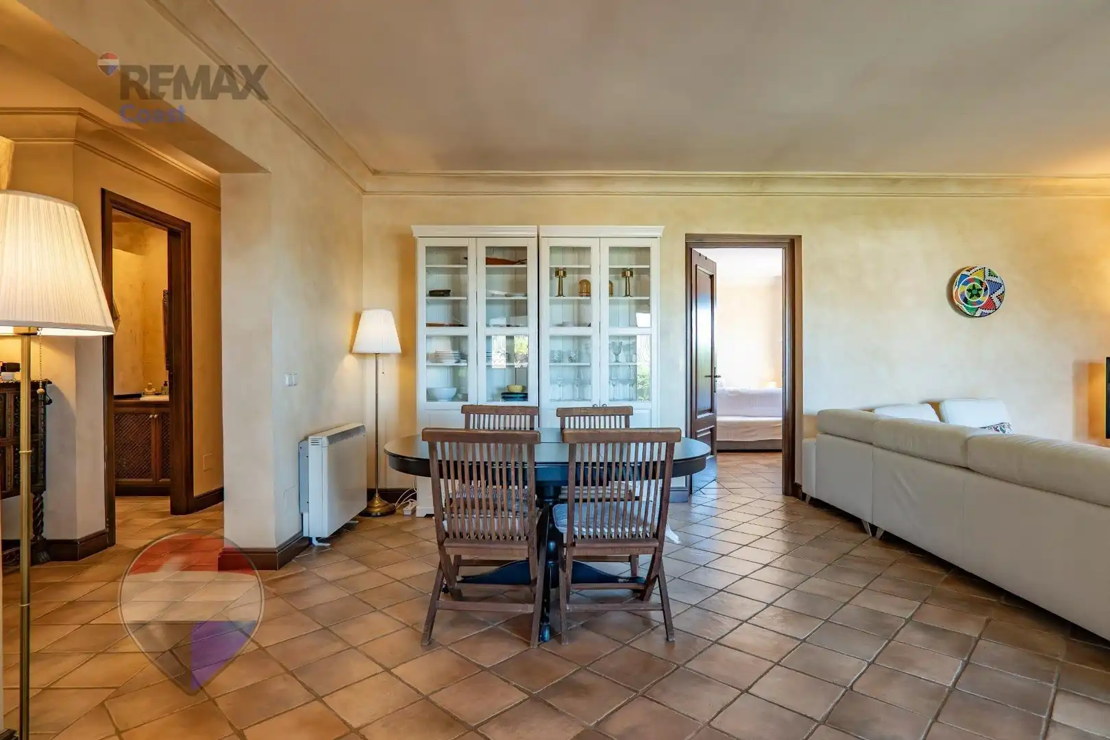 Sala de estar de Casa o chalet en venta en Marbella con Calefacción, Jardín privado y Terraza