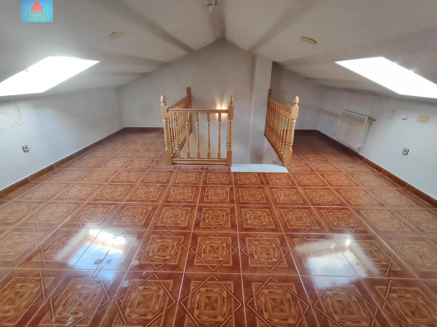 Casa adosada en venta en Ávila con Calefacción, Jardín privado y Trastero