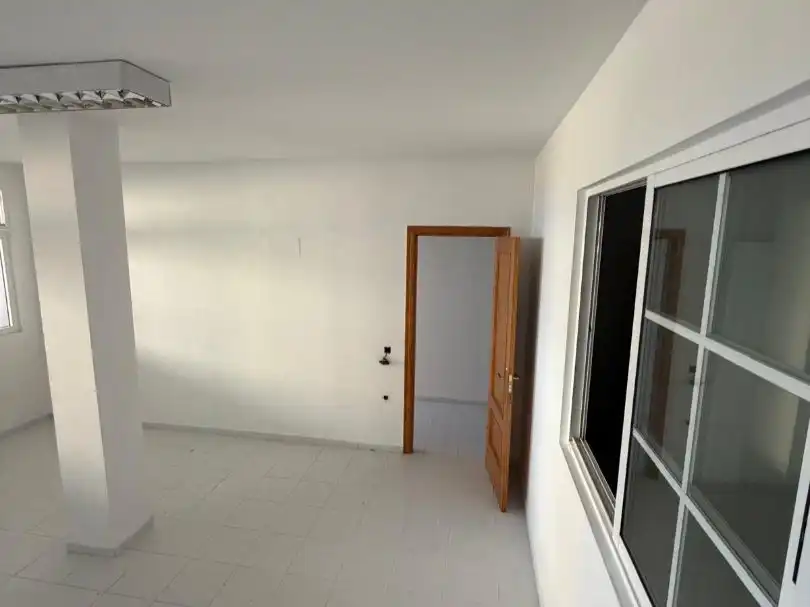 Oficina de alquiler en Adeje