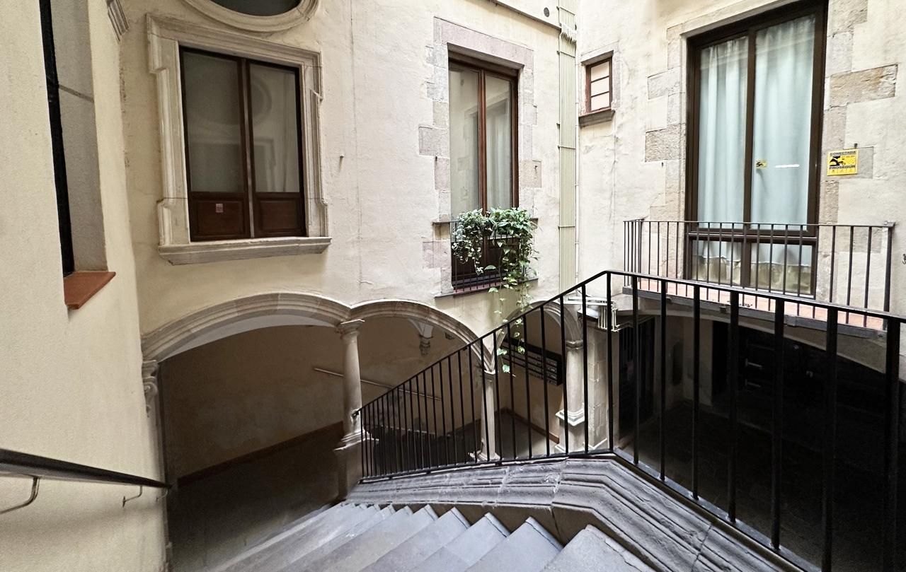 Duplex for sale in  Barcelona Capital  with Terrace and Storage room