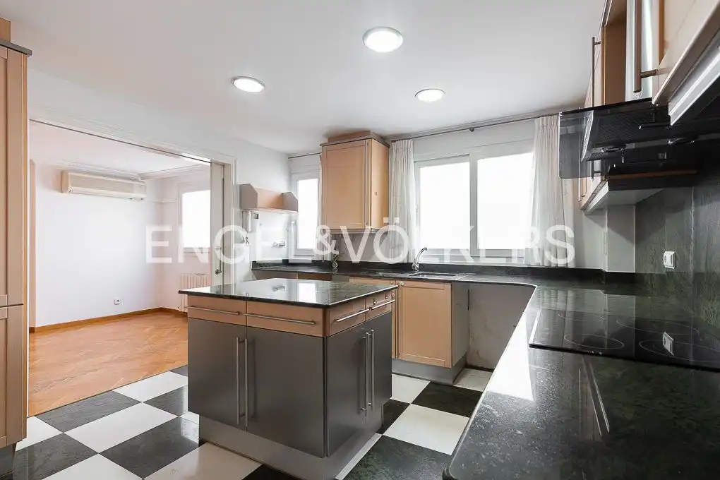 Cocina de Piso en venta en Valencia con Aire acondicionado, Calefacción y Parquet