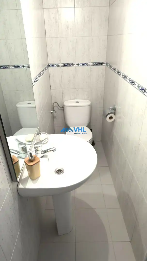 Bathroom of Houses for sale in Castro-Urdiales  with Heating, Private garden and Balcony