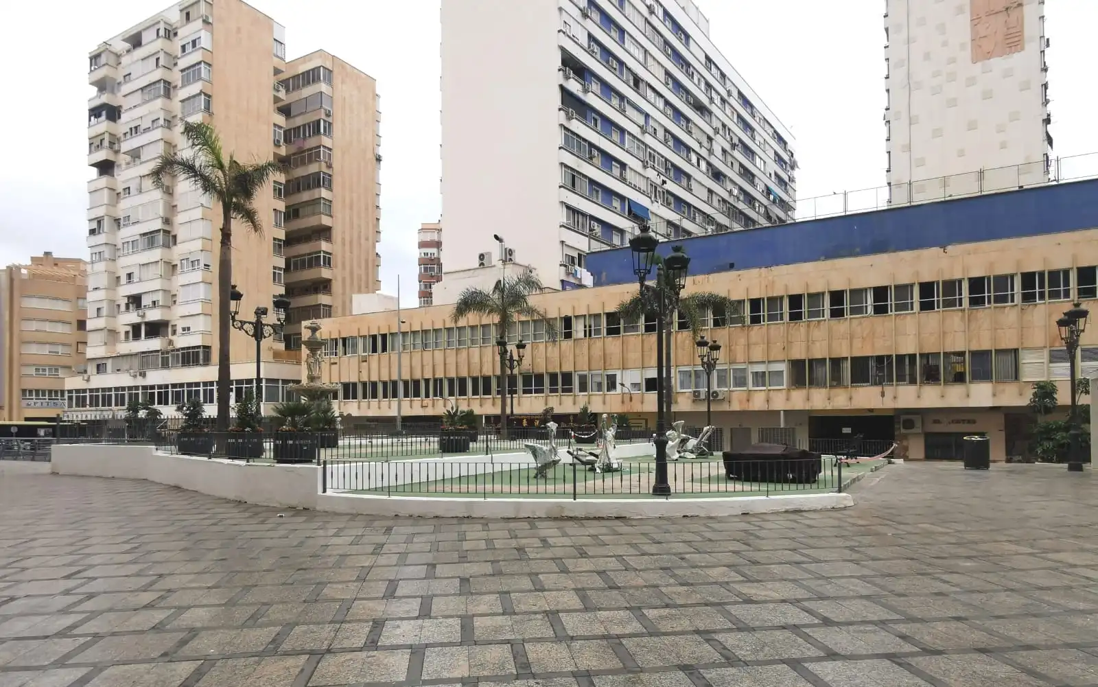 Apartament de lloguer a Plaza Presidente Adolfo Suárez, Manantiales - Estación de Autobuses