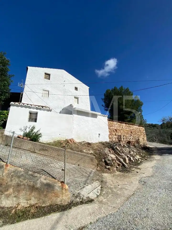 Maison rustique avec jardin à vendre à Comares, imagen 3