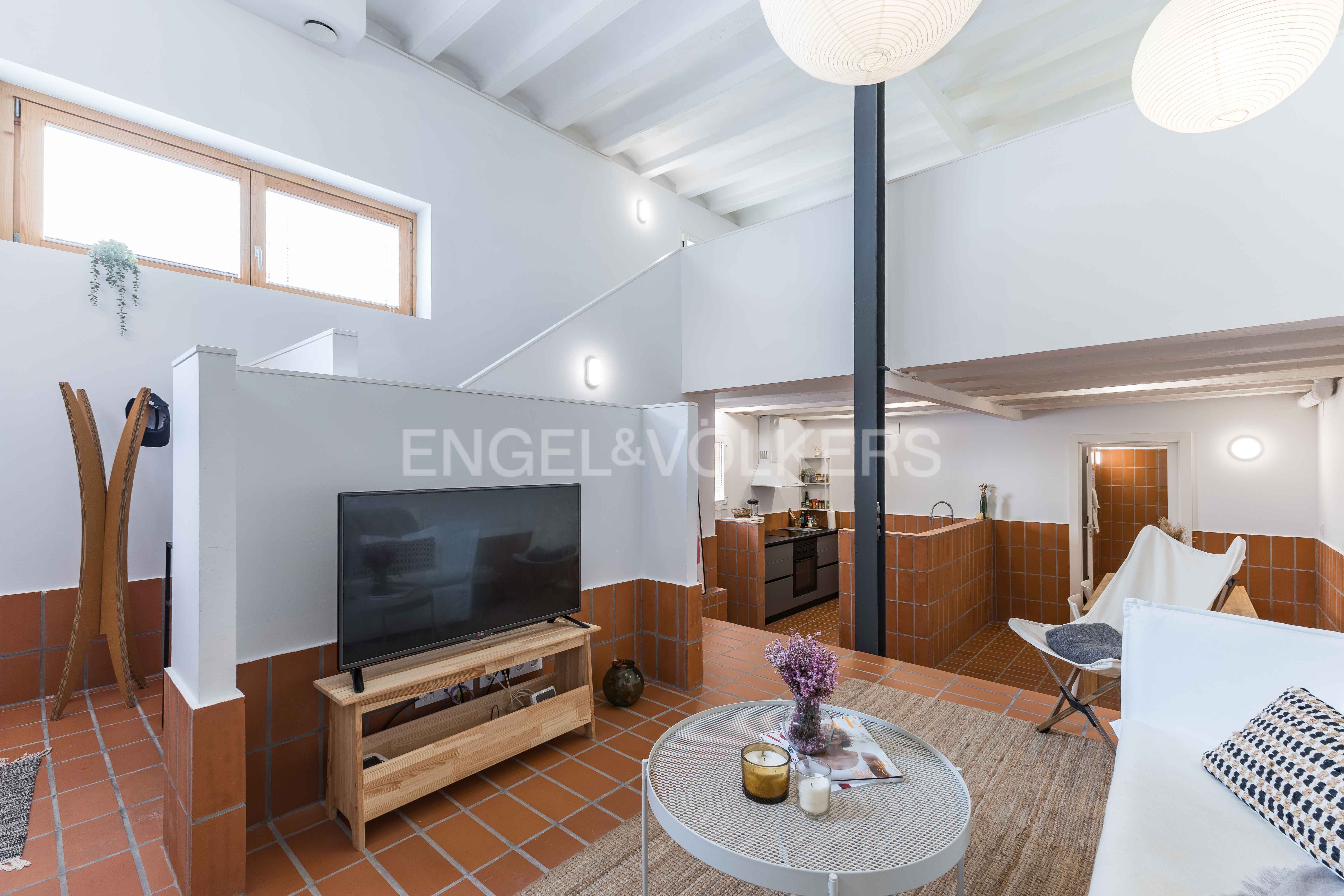 Living room of Apartment for sale in  Barcelona Capital  with Air Conditioner, Heating and Storage room