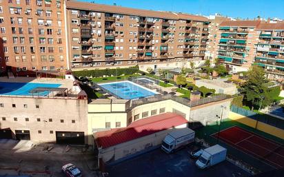 Vista exterior de Pis en venda en  Madrid Capital amb Calefacció i Terrassa