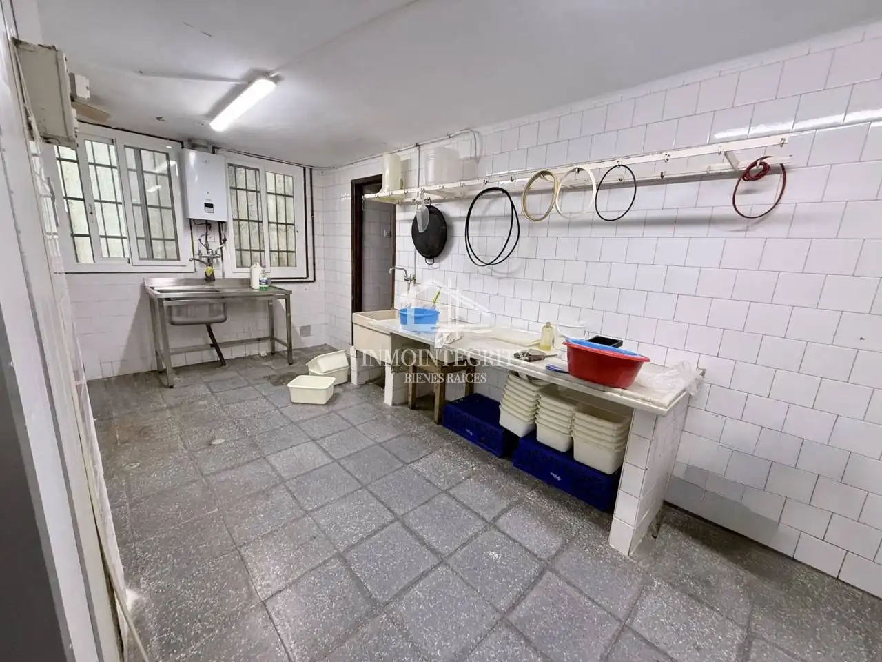 Cocina de Local en venta en Castellón de la Plana / Castelló de la Plana con Aire acondicionado