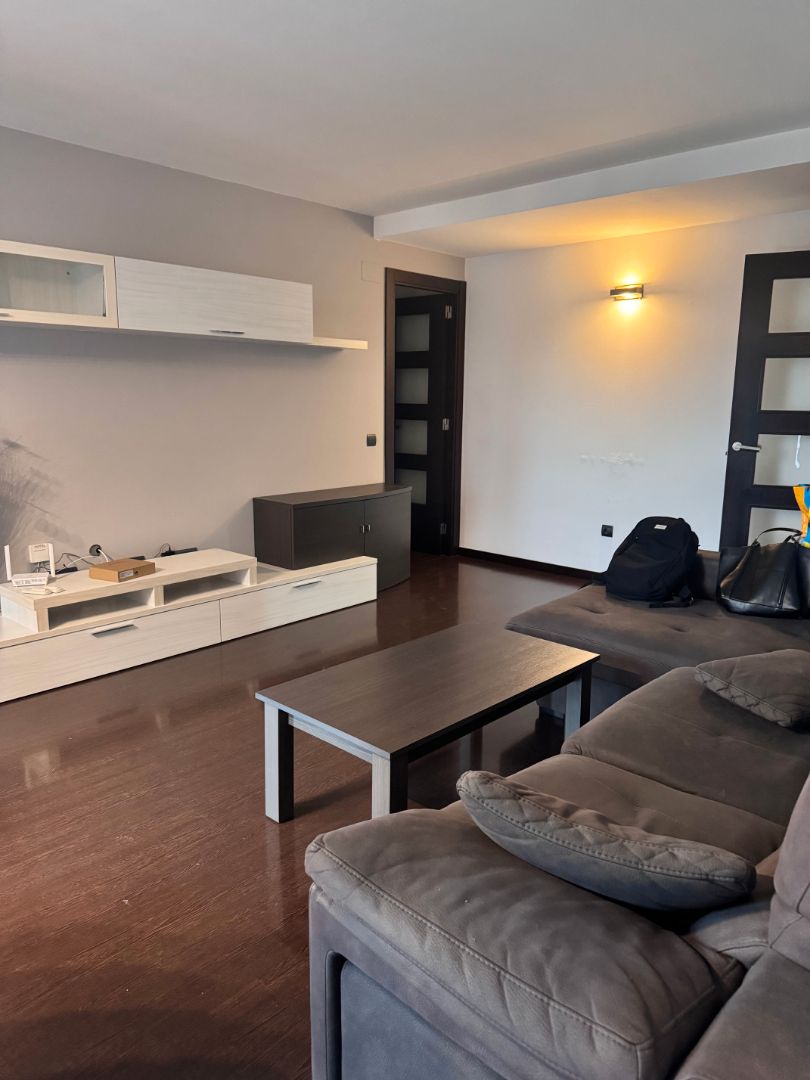 Living room of Flat to rent in Manresa  with Air Conditioner, Heating and Storage room