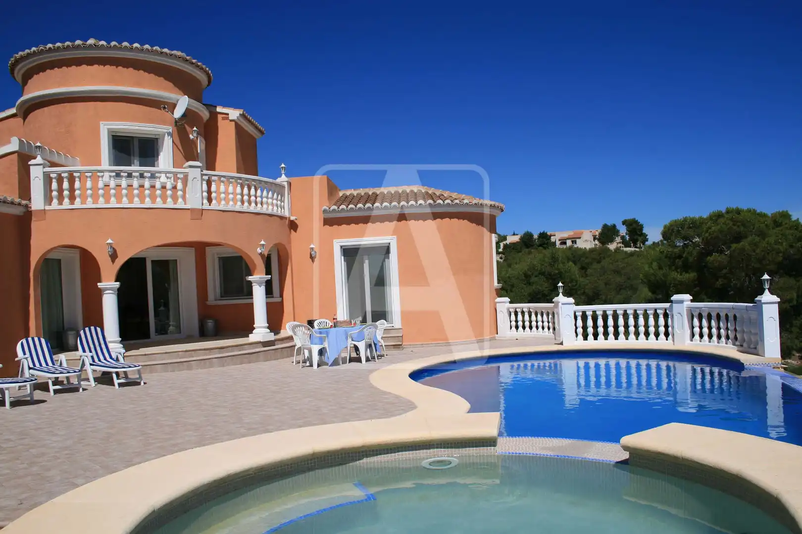 Vista exterior de Casa o xalet en venda en Jávea / Xàbia amb Calefacció, Jardí privat i Terrassa
