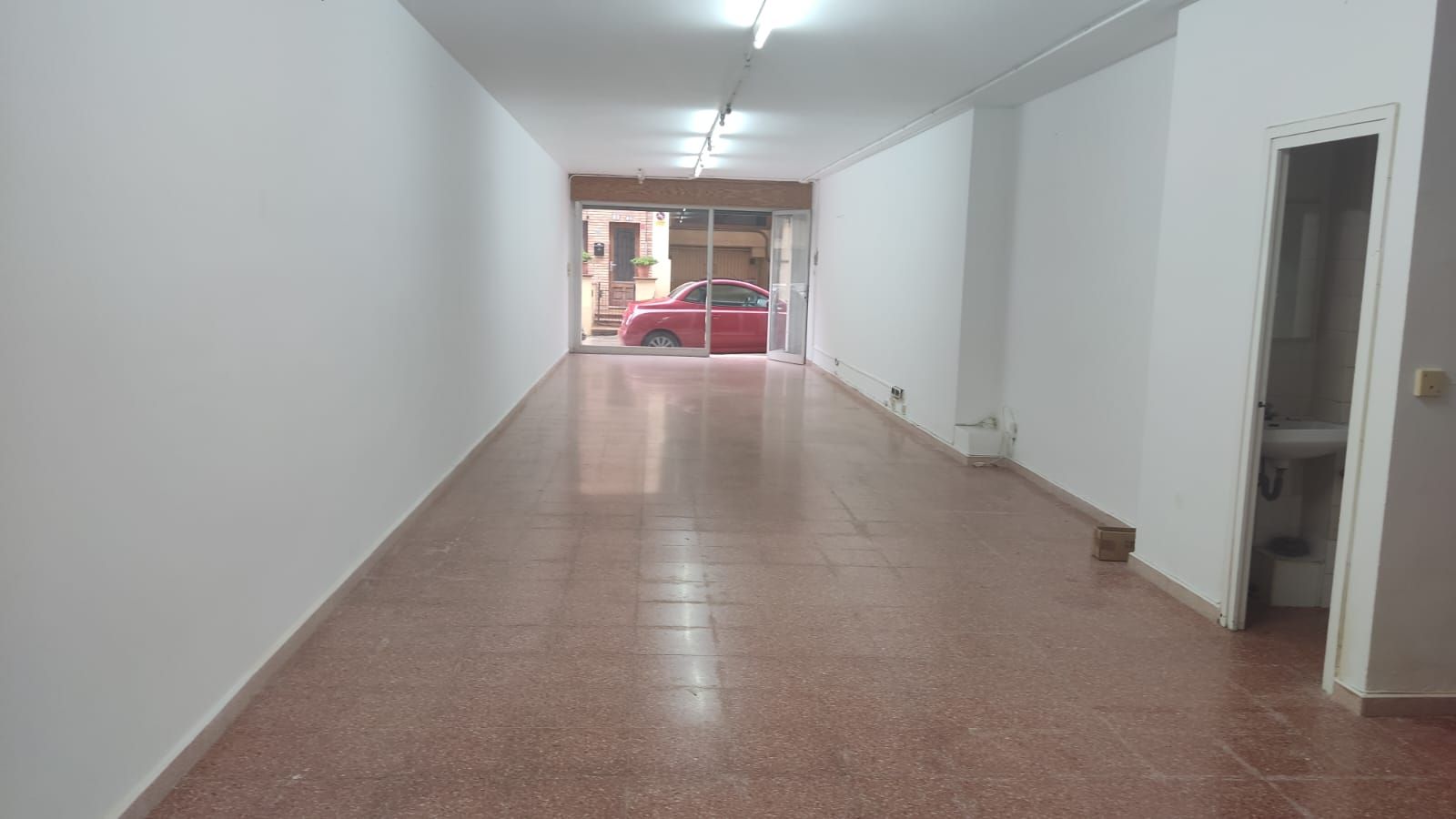 Local de alquiler en Riera Salvet