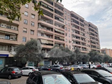Flat with balcony to rent in Calle Angel Quintanilla Ulla