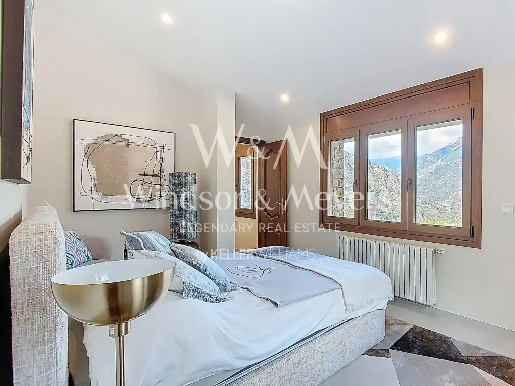 Habitación de Casa o chalet en venta en Sant Julià de Lòria con Balcón