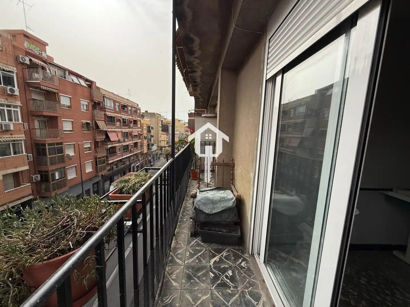 Apartamento en venta en Calle MAESTRO ALONSO, Altozano - Conde Lumiares