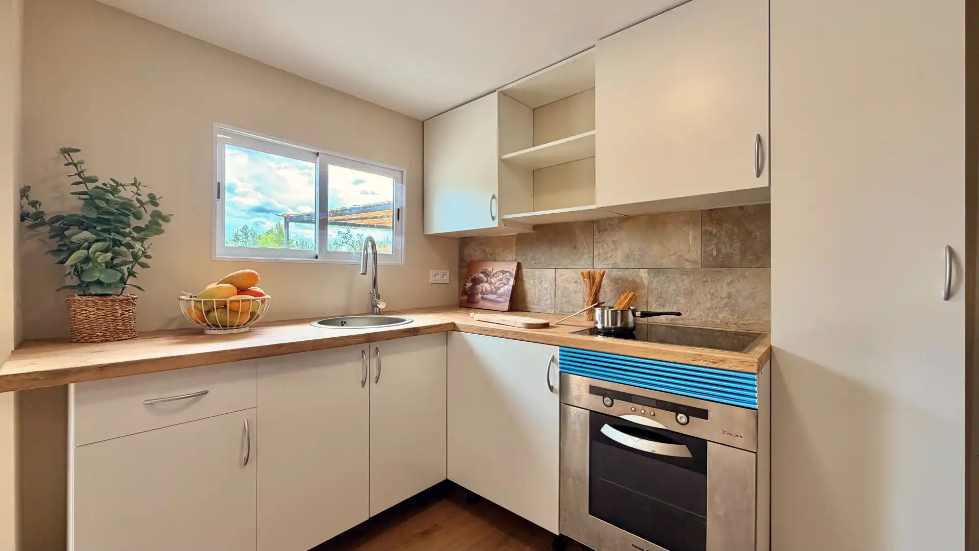 Küche von Haus oder Chalet zum Verkauf in Tarragona mit Heizung, Privatgarten und Parkett