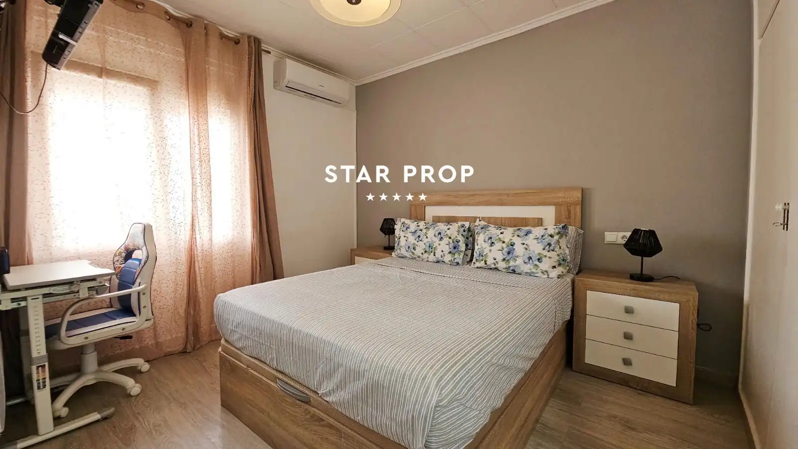 Bedroom of Flat for sale in Roses  with Heating, Terrace and Oven