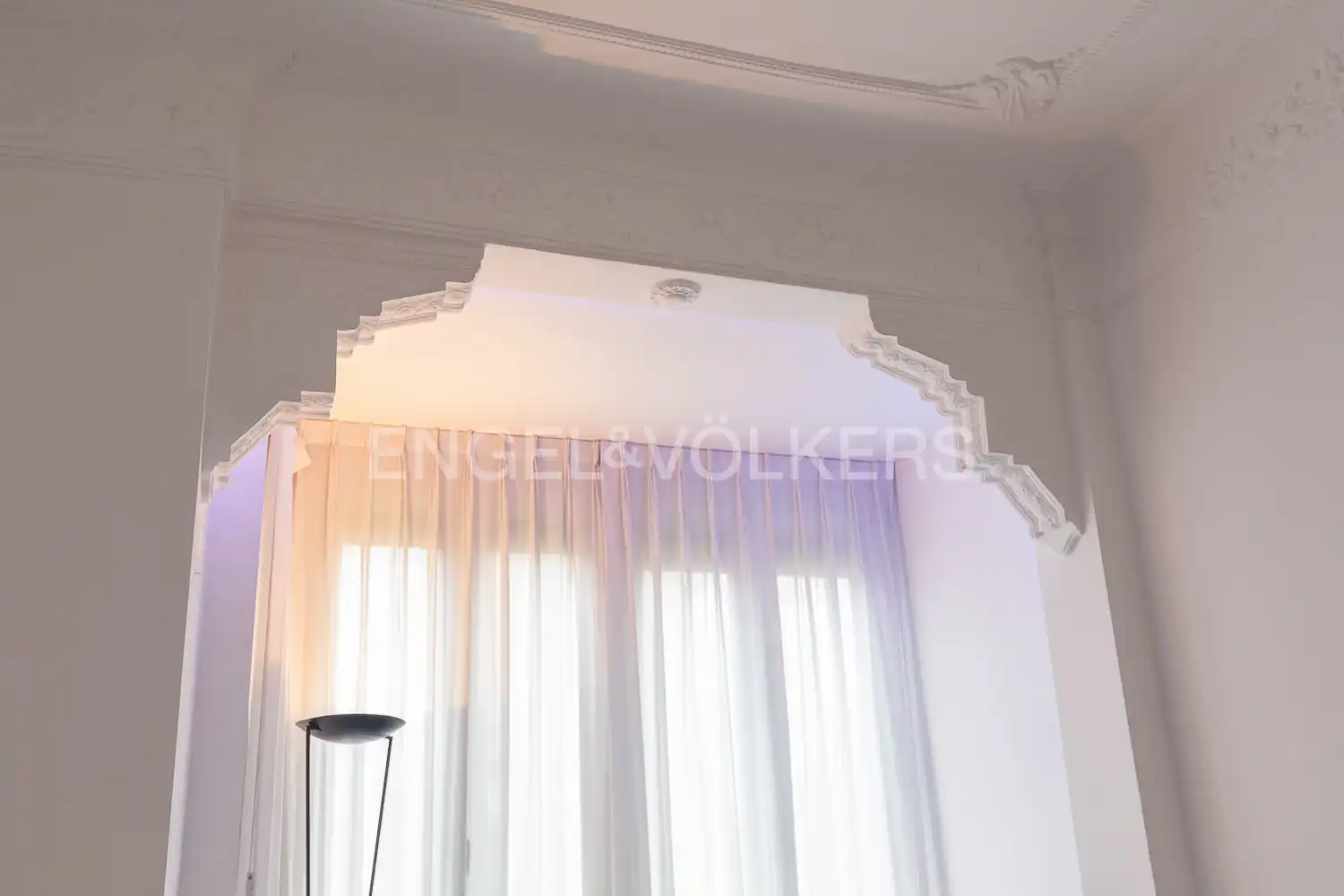 Flat for sale in Valencia  with Air Conditioner, Heating and Furnished