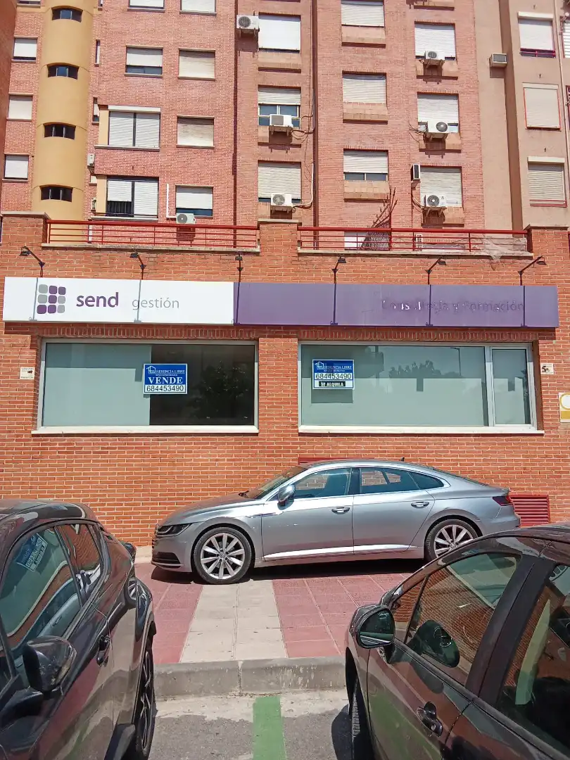 Gewerbefläche zur Miete in Calle Agustín Lara 13, imagen 4