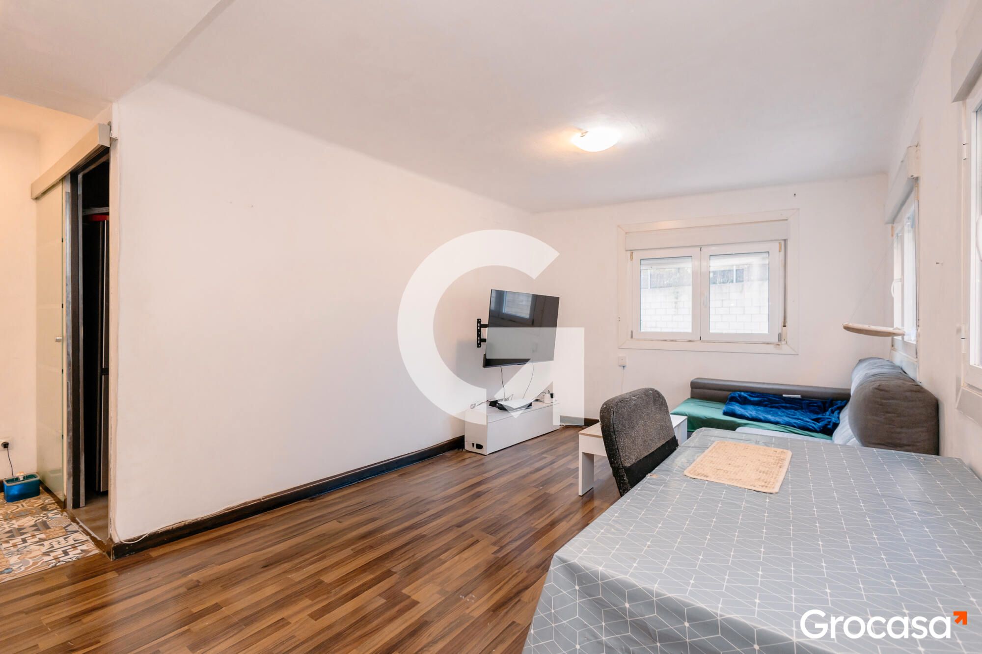 Bedroom of Flat for sale in Vallirana  with Storage room, Oven and TV