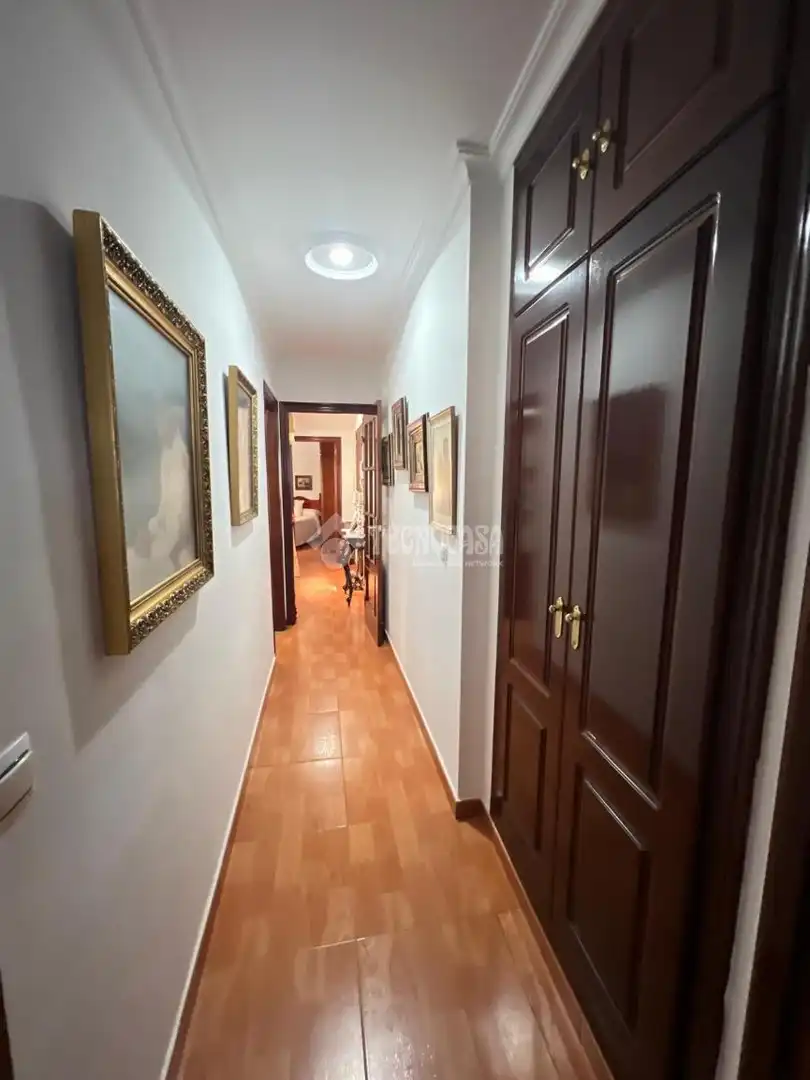Flat for sale in Dos Hermanas  with Air Conditioner