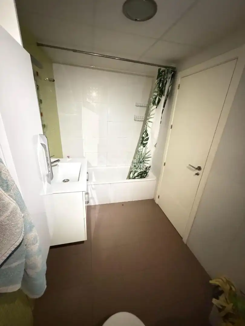 Bathroom of Flat for sale in Huelva  with Air Conditioner and Heating