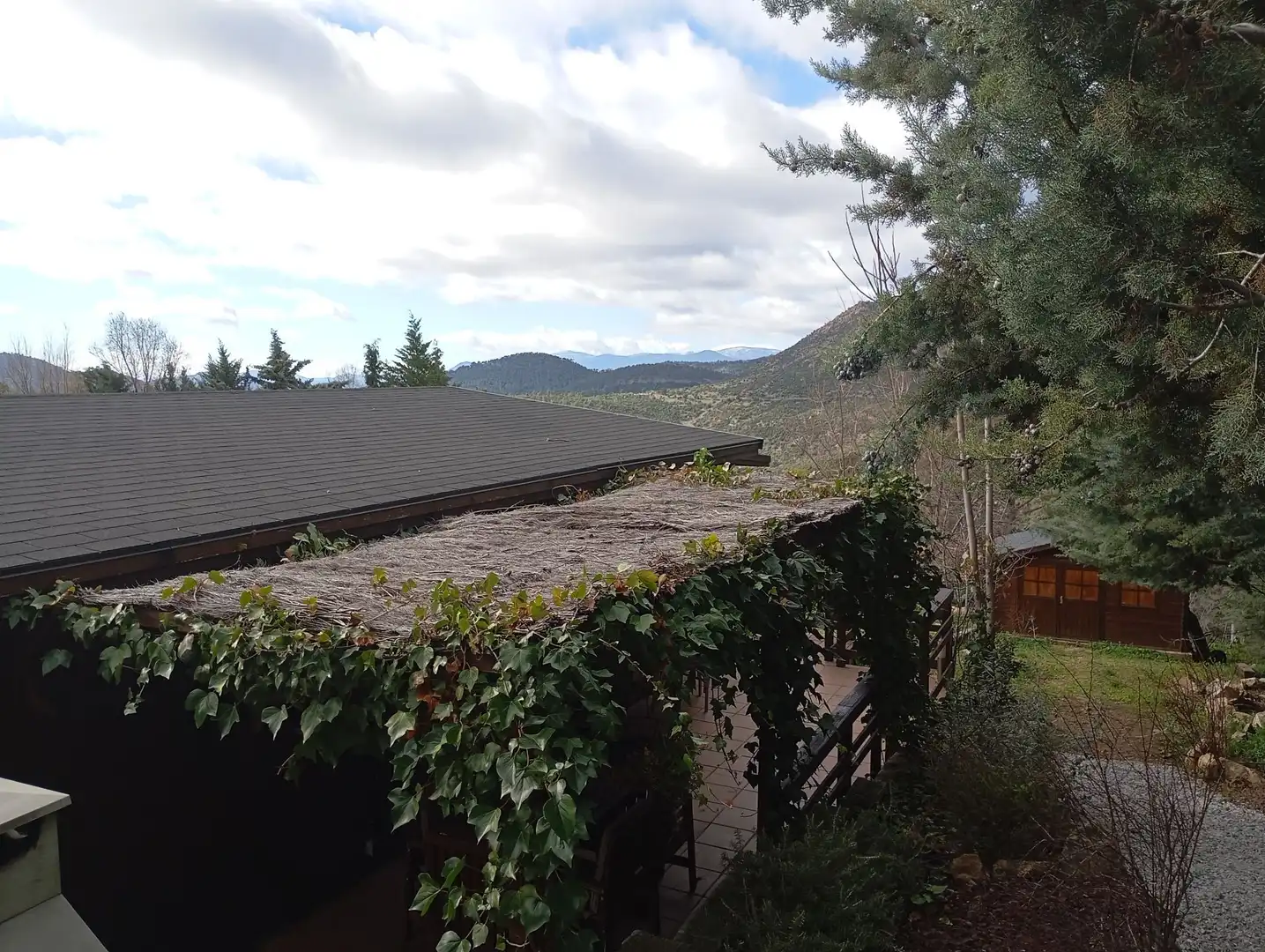 Vista exterior de Casa o xalet en venda en Robledo de Chavela amb Aire condicionat, Calefacció i Jardí privat