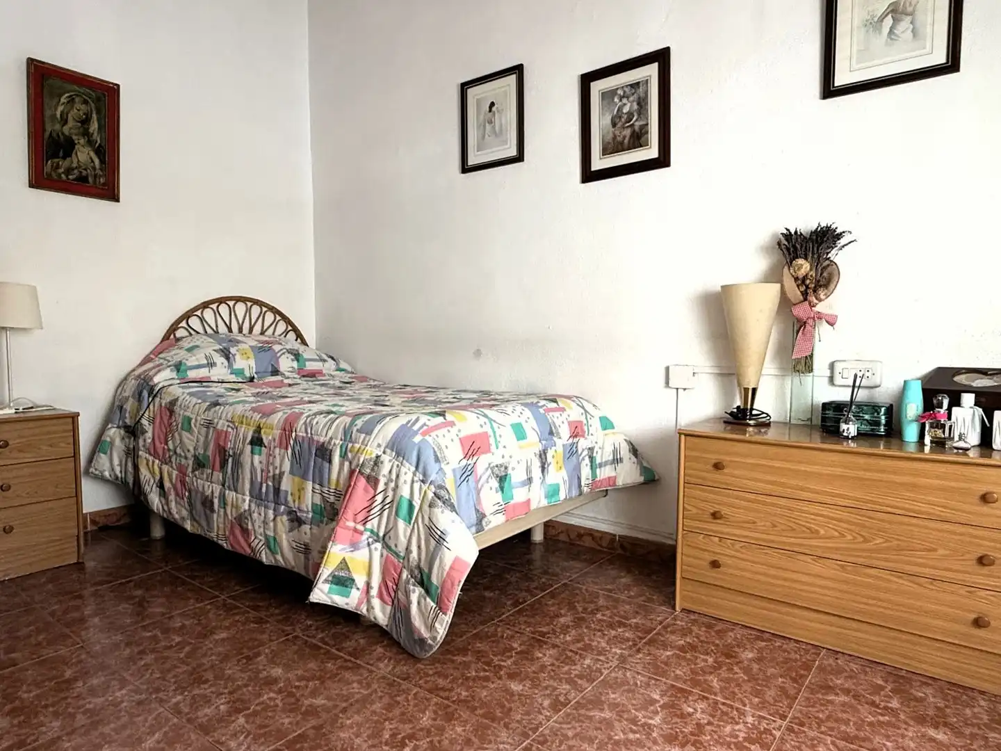 Dormitori de Casa o xalet en venda en Sant Boi de Llobregat amb Aire condicionat, Terrassa i Traster
